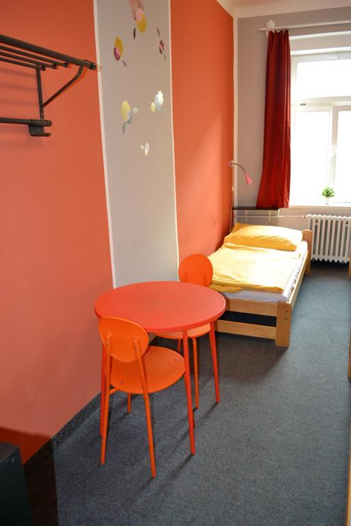 Hostel Advantage ปราก ภายนอก รูปภาพ