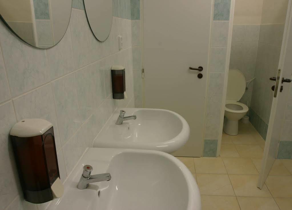 Hostel Advantage ปราก ภายนอก รูปภาพ