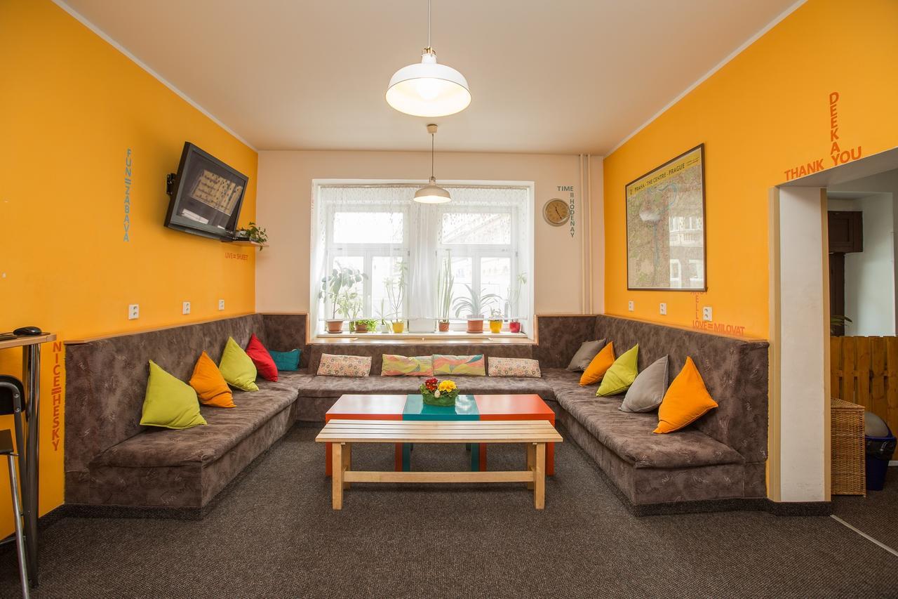 Hostel Advantage ปราก ภายนอก รูปภาพ